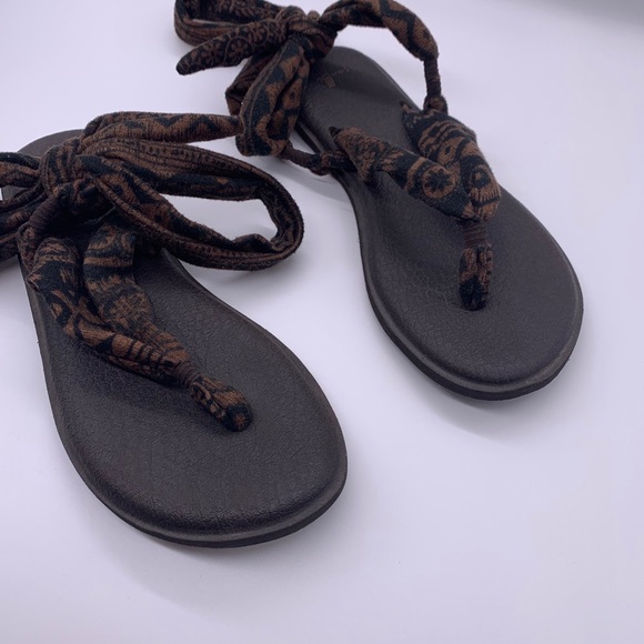 Sanuk Yoga Slinged Up Tie Ankles Tribal Sandals - Picture 5 of 14